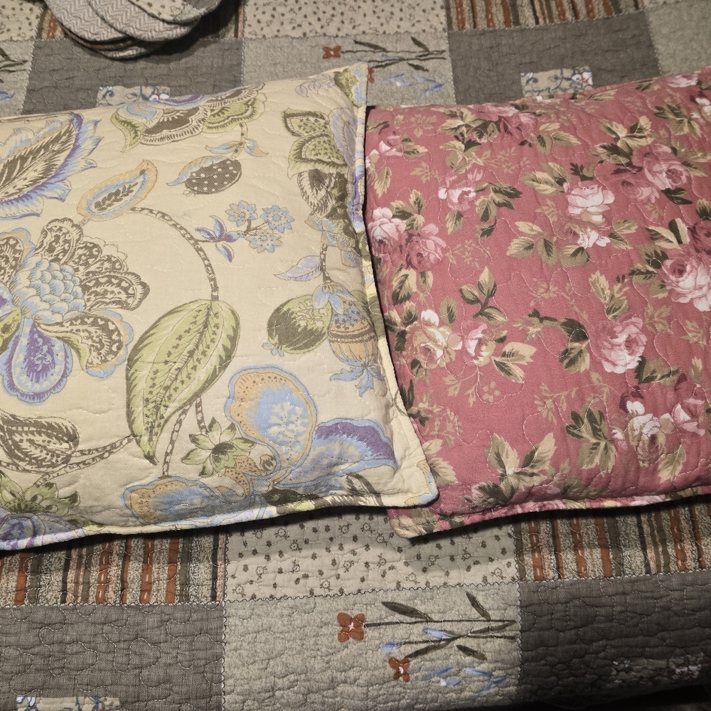Floral Throw Pillows 15×15